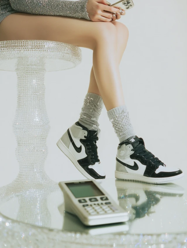 Y2K Fashion: Nike Jordans, Crystals, 90s Editorial