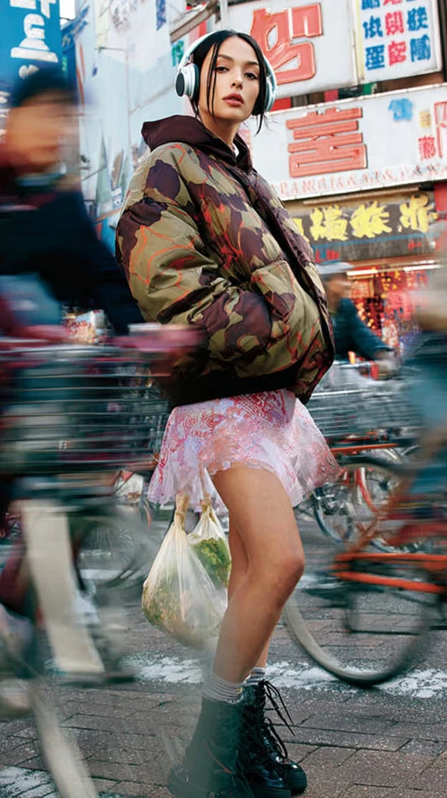 Urban Street Style Fashion Editorial Tokyo