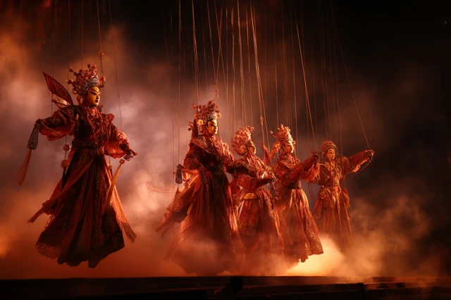 Quanzhou String Puppets Immersive Theater Performance