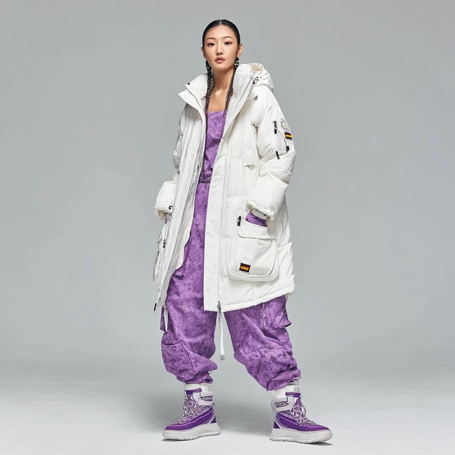 Supermodel in White Down Jacket Fashion Streetwear