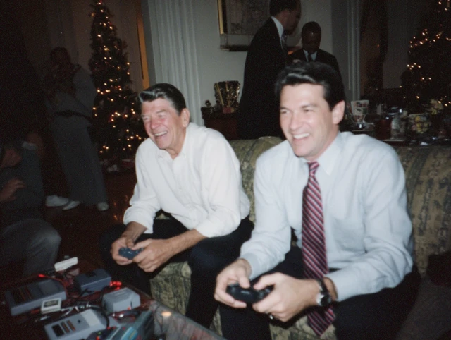 Reagan and Gorbachev NES Gaming Throwback