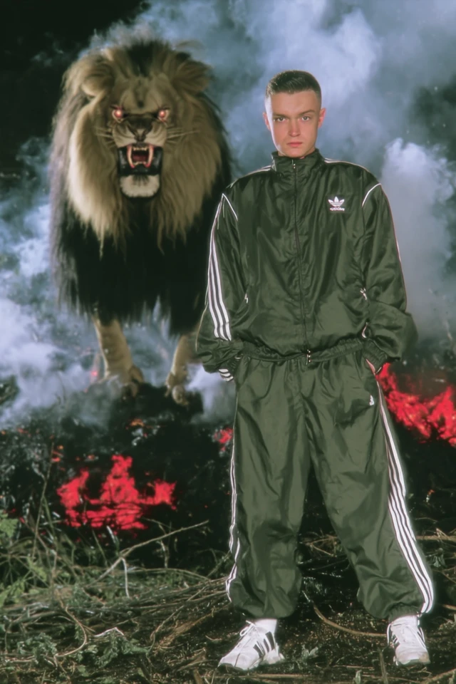 Vintage 90s Streetwear Lion in Jungle Ultra Realistic