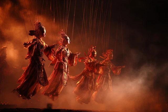 Quanzhou String Puppets Immersive Theater Performance