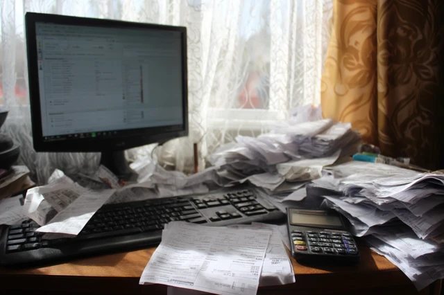 Financial Tasks: Receipts, Computer and Calculations