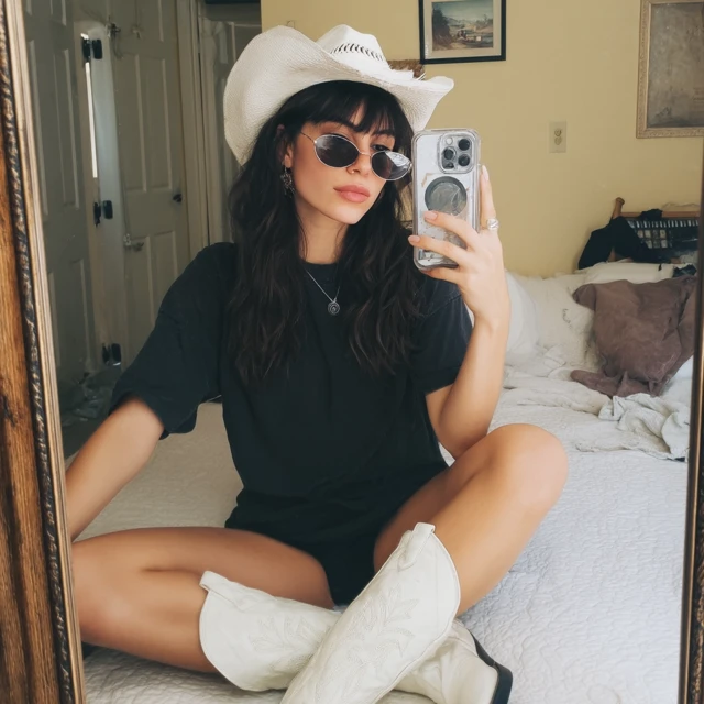Cowgirl Selfie: Streetwear and High Fashion Style
