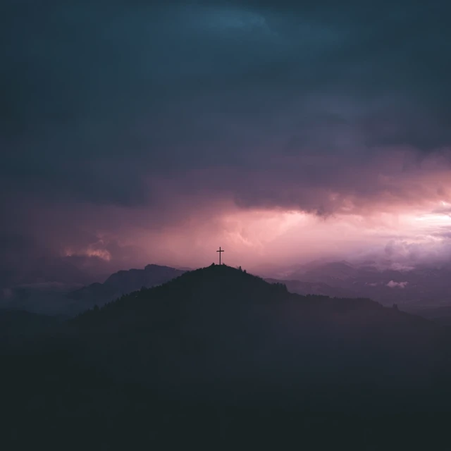 Bergkreuz Sundown Moody Colors and Soft Lightning