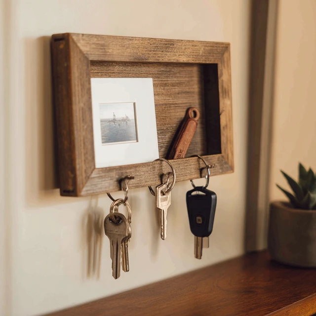 Entryway Key Holder Picture Frame Idea