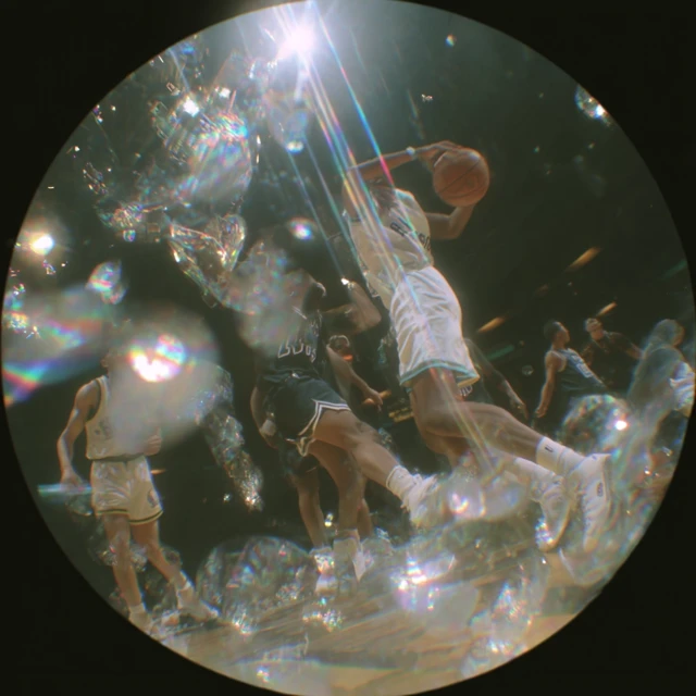 Gold Basketball Card Light Dispersion