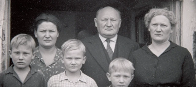 Vintage Family Portrait in Black and White