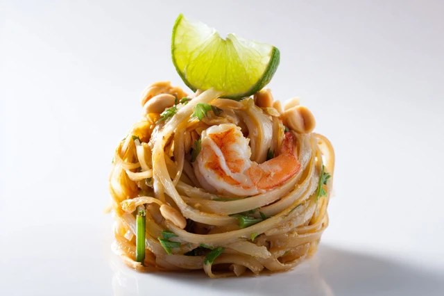 Delicious Pad Thai Noodles with Shrimp Peanuts and Lime